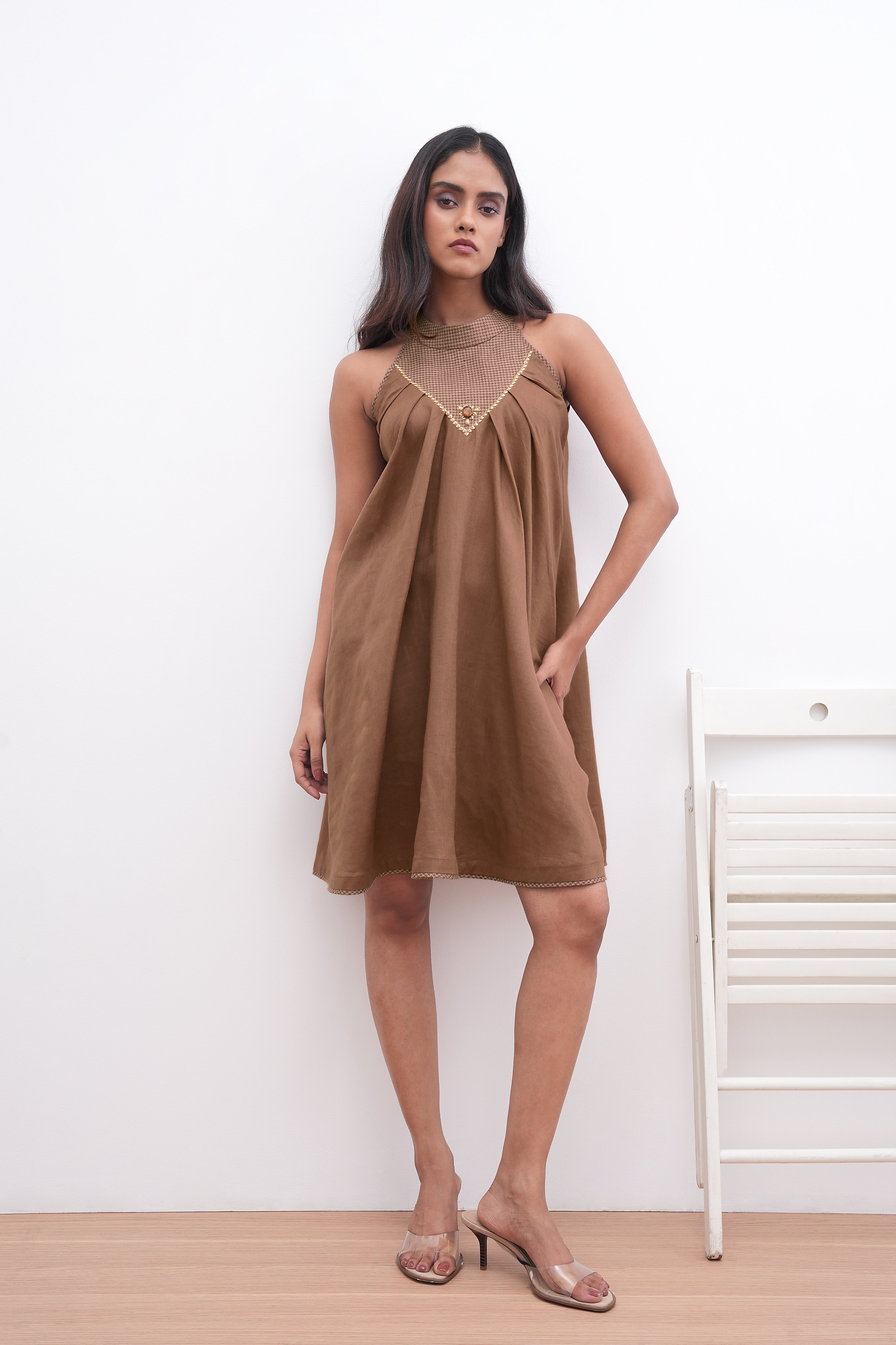 THE SIGNATURE HOUND DRESS